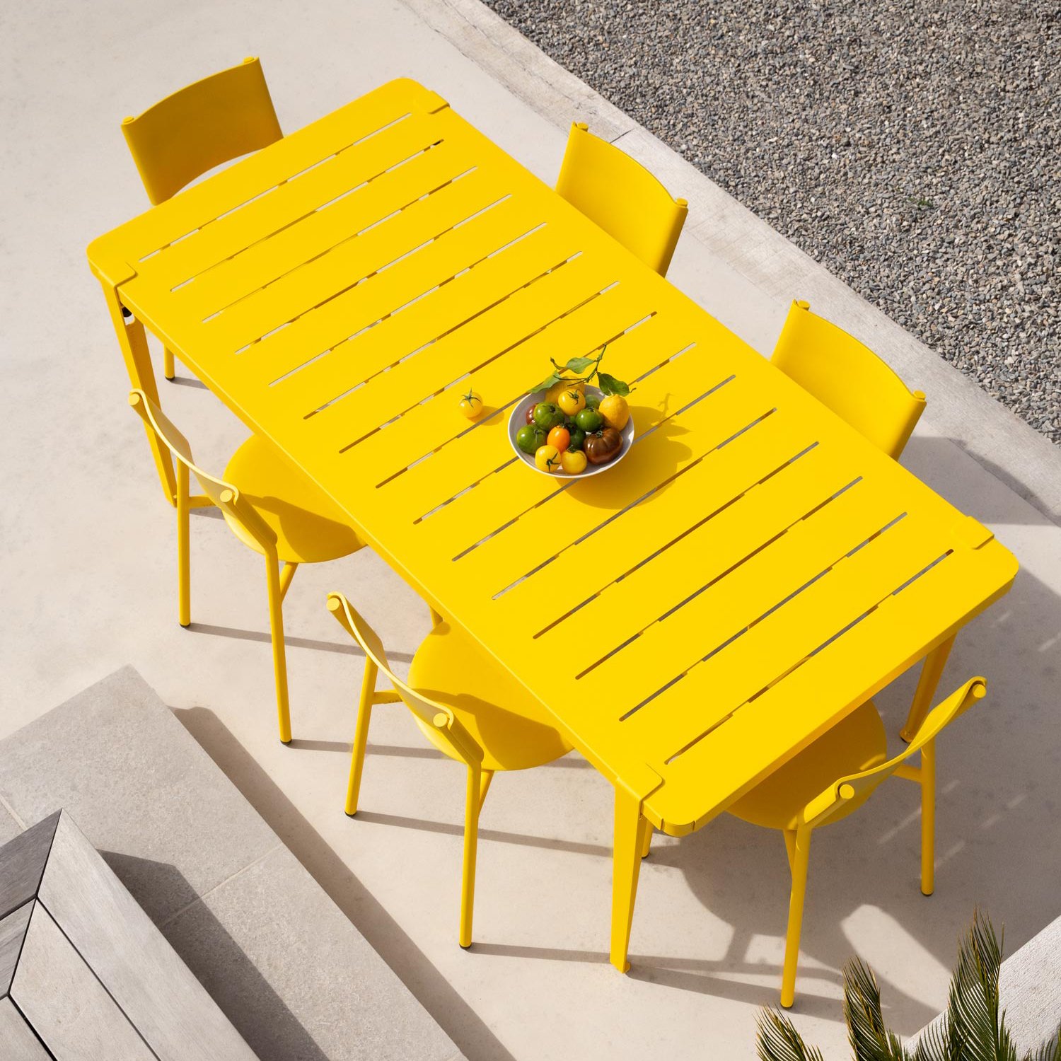 diewohnerei-Tisch+Stuhl-Tiptoe-Midi-yellow-mood.jpg