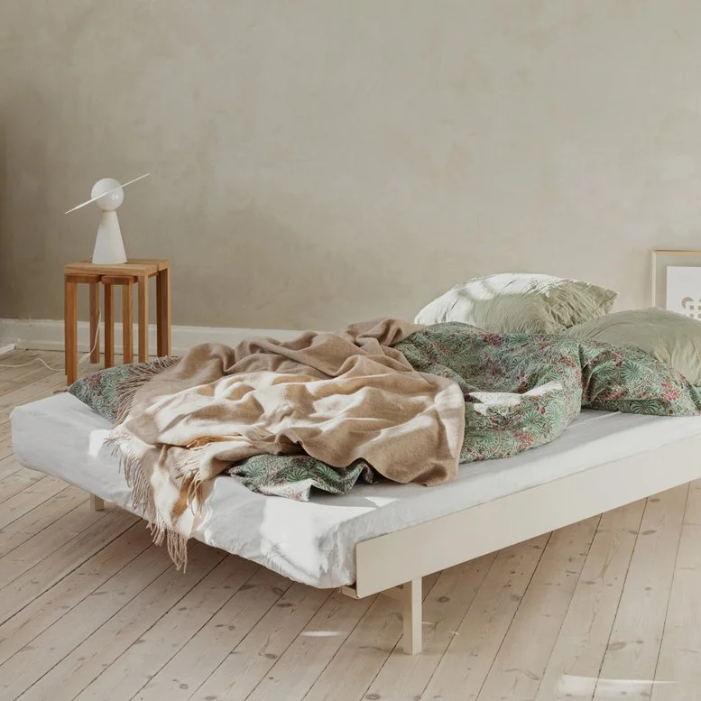 MOEBE - Bett 90-180 cm