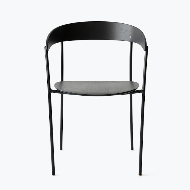 diewohnerei-newworks-stuhl-missing-armchair-schwarz-frontal.png