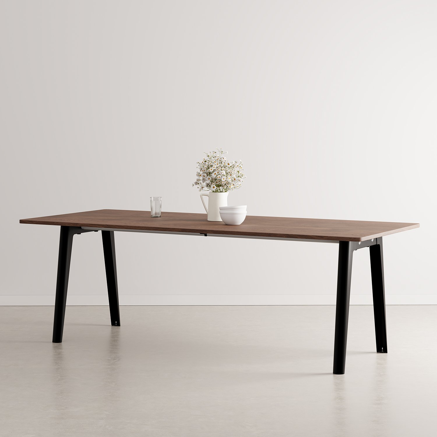 die-wohnerei-tiptoe-esstisch-new-modern-walnuss-220x95-schwarz.jpg