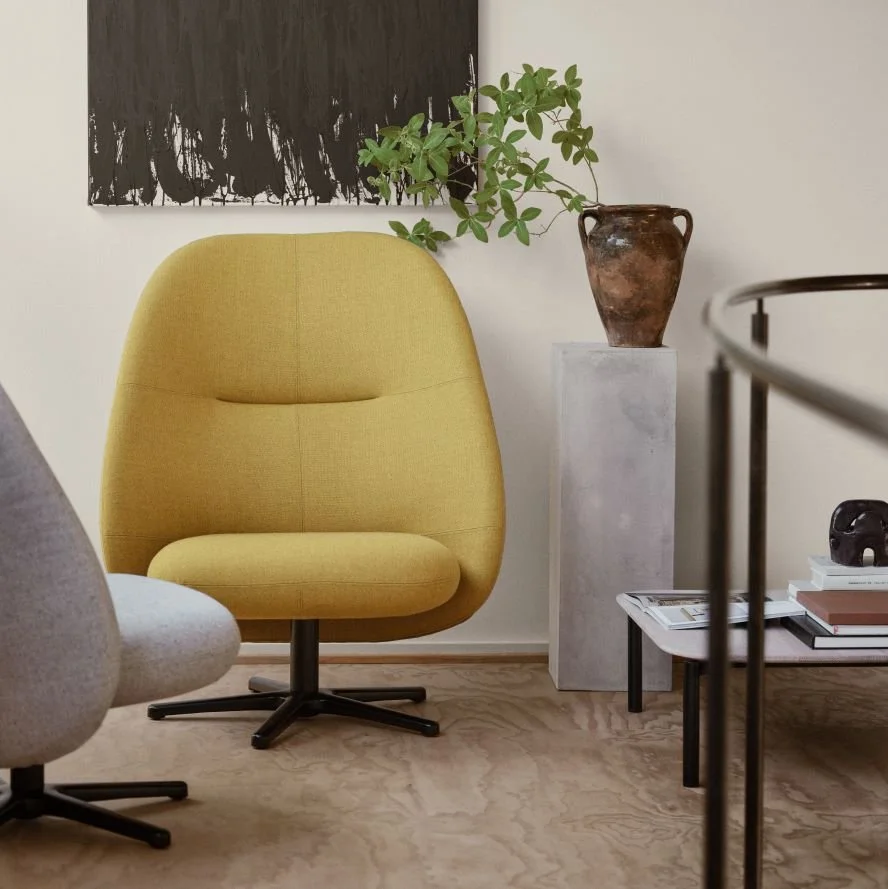diewohnerei-softline-rufle-sessel-hoch-gelb-mood.jpg