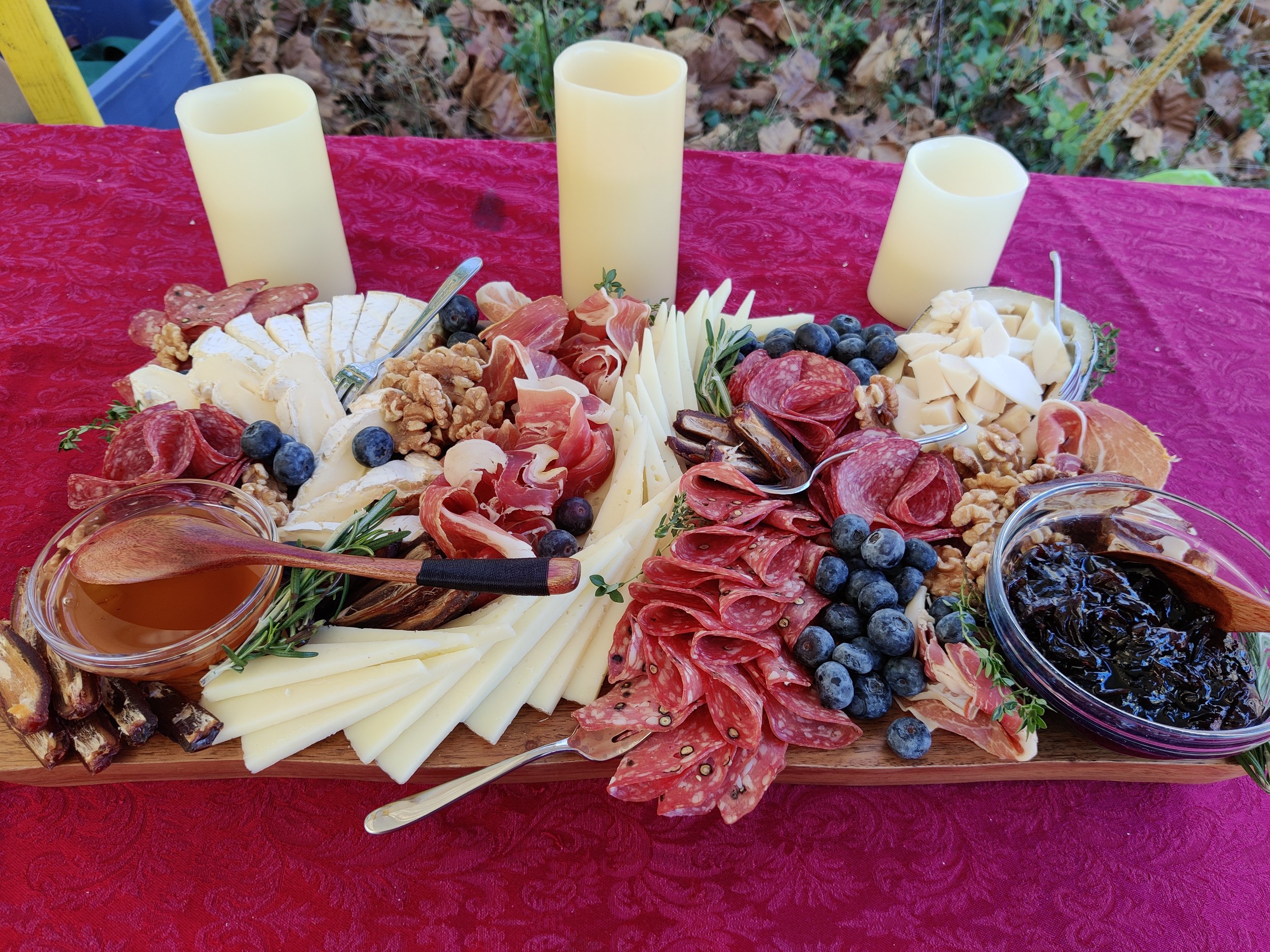 Another modern passion of mine is plating and display design, from years of working as a butcher and cheesemonger. This plate was presented for Lord Hakon brimill's hospitality at Fall Crown Tourney 2021.