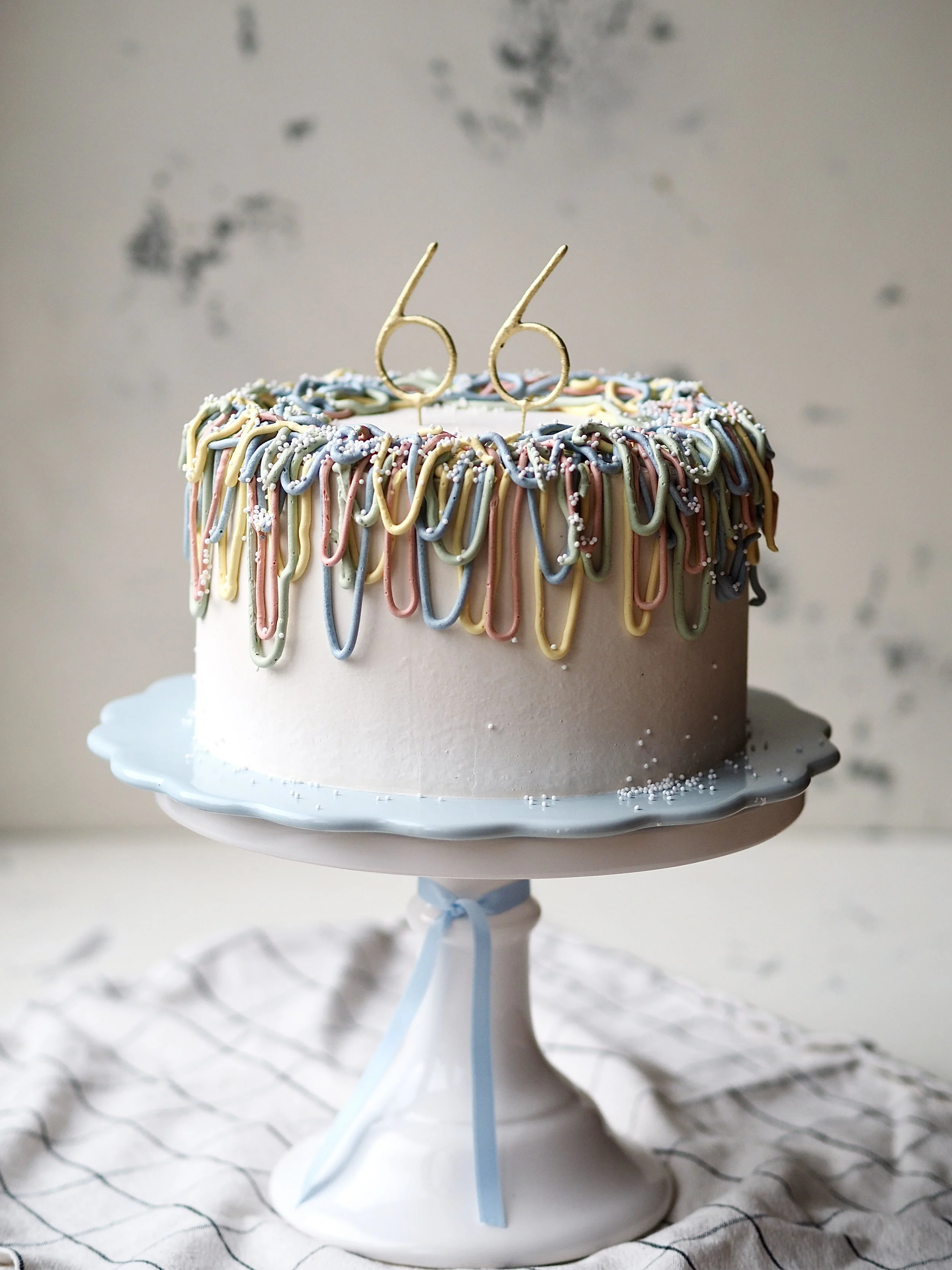 Schoko-Himbeer-Torte aka Luftschlangen Torte