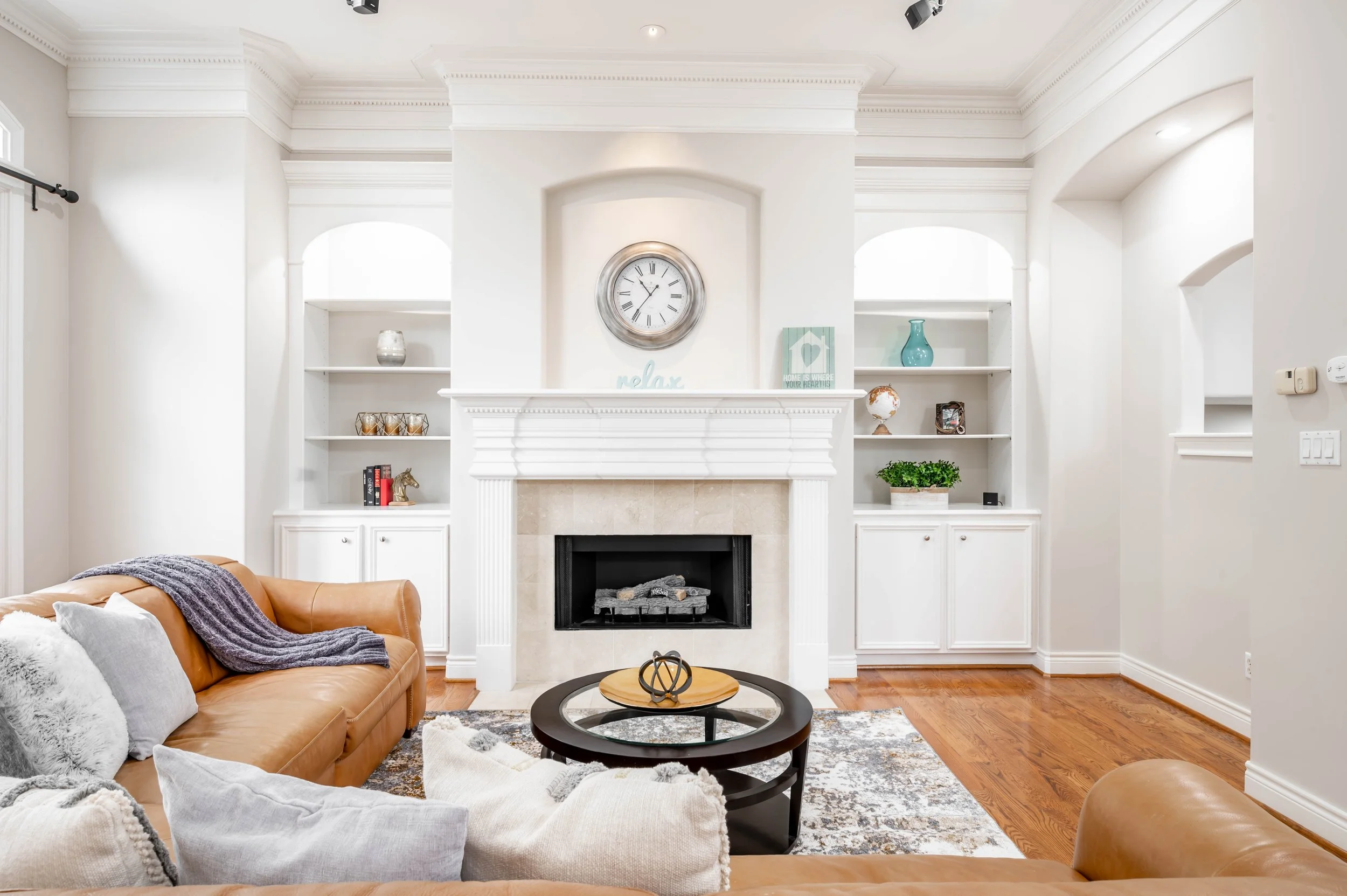 1517B Haddon St-13.jpg