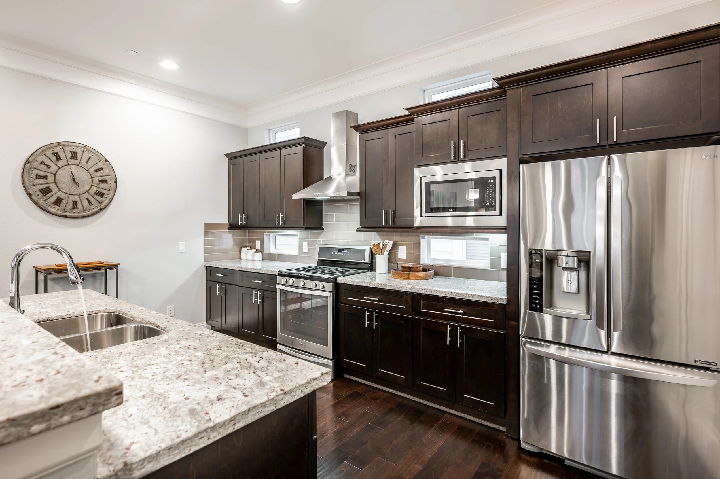 2522 Hutchins St-24.jpg