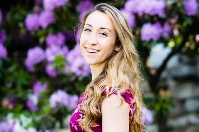 Patio Sessions w/ Lizzy Marquis