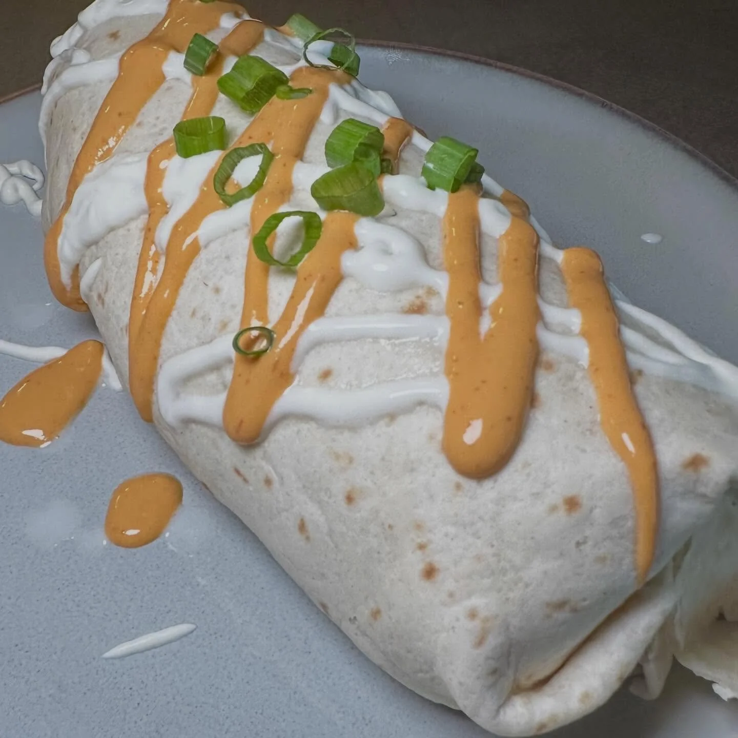 ✨ 2/20-22 Weekend Specials

🌯 Adobo Chicken Burrito
Chipotle-lime slow-cooked chicken breast, smoked gouda, Spanish rice &amp; lettuce wrapped in a flour tortilla. Topped with pico, cr&egrave;me fra&icirc;che &amp; chipotle aioli. Available as a bow