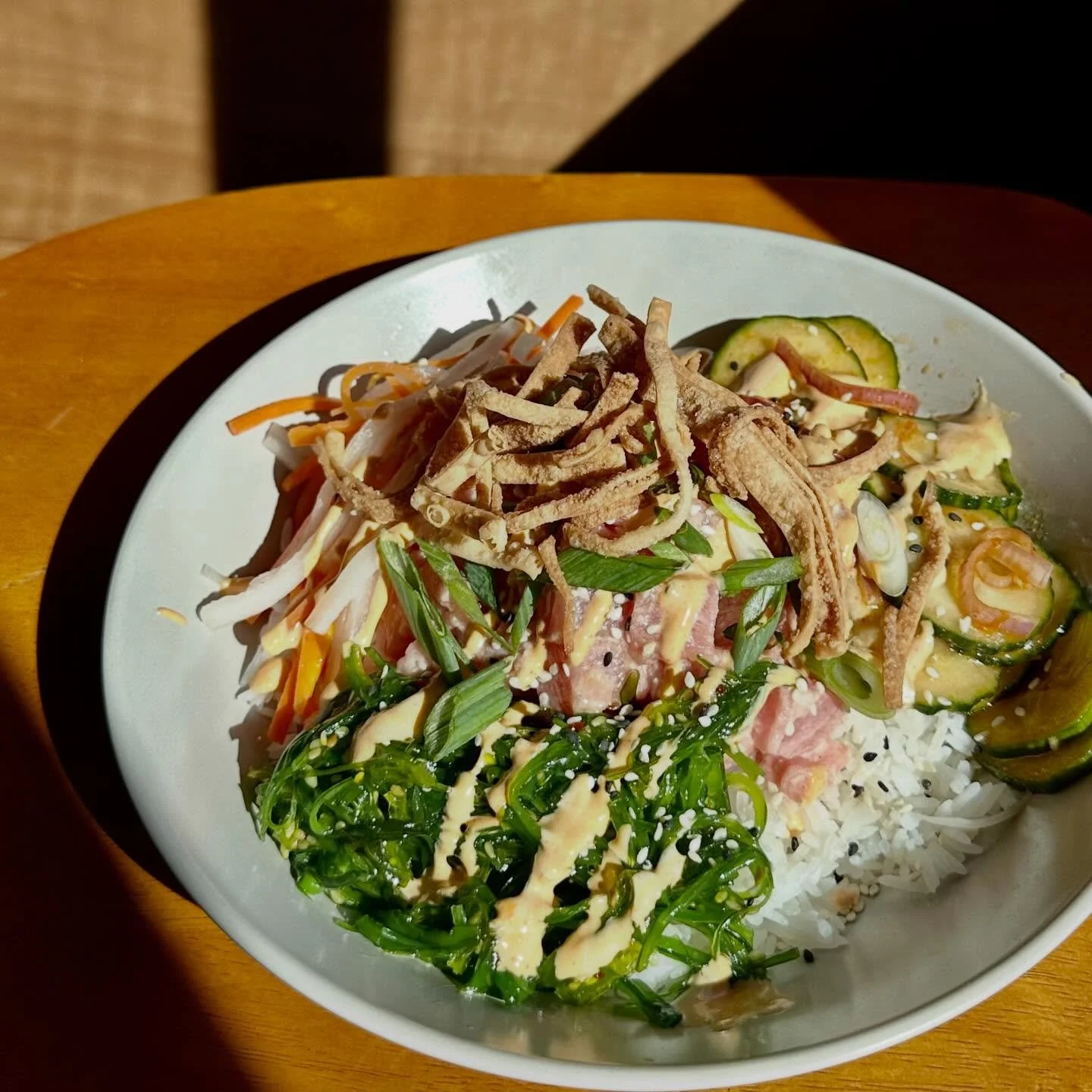 Specials for 4/24-25

🥣 Soup: Chicken &amp; Rice
 Onion, parsnip, cauliflower, rice, chicken, lemon, spices

🐟Tuna Poke Bowl
Marinated cubed tuna with mayo, soy, ginger, wakame salad, cucumber kimchi, and pickled daikon over jasmine rice, finished 