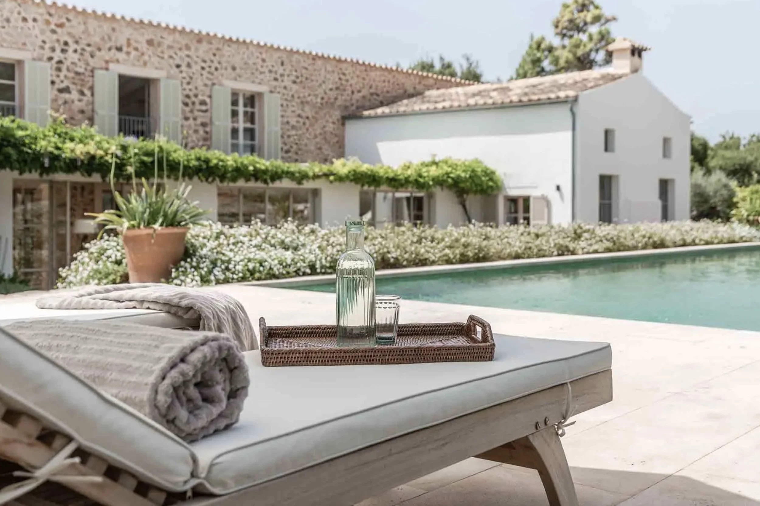 ROOV_Villas_ALARO_1400.jpeg