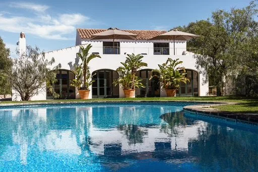 ROOV_Villas_Aarons.jpeg