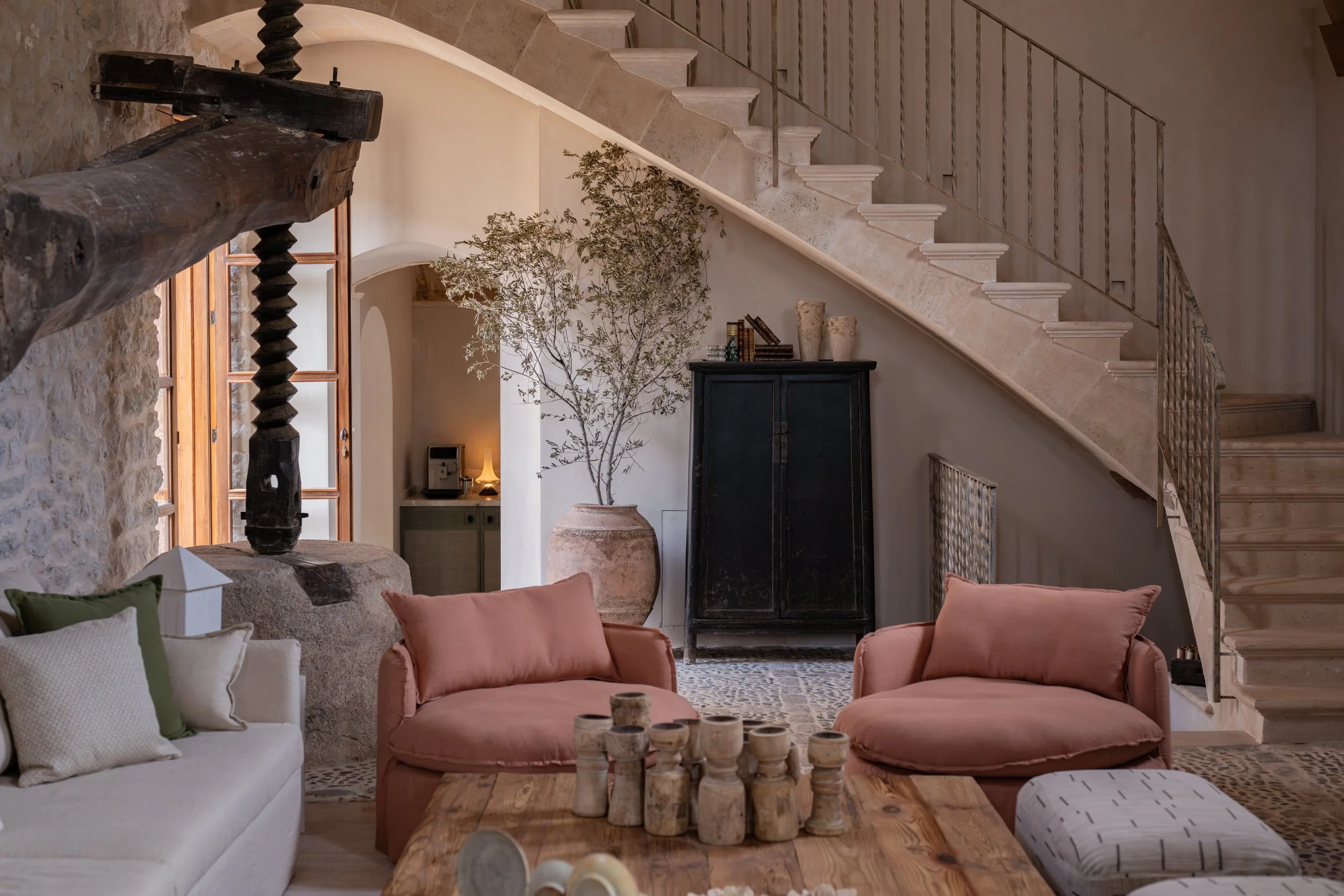 Living room 5.jpg
