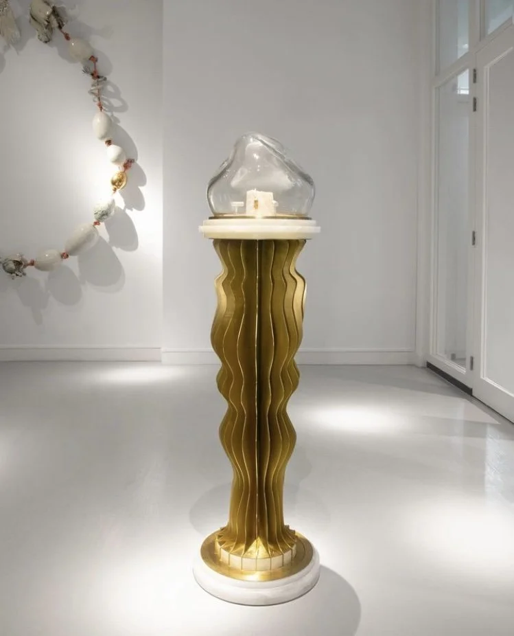 Bibi van der Velden - Jewelry art display design/illustration