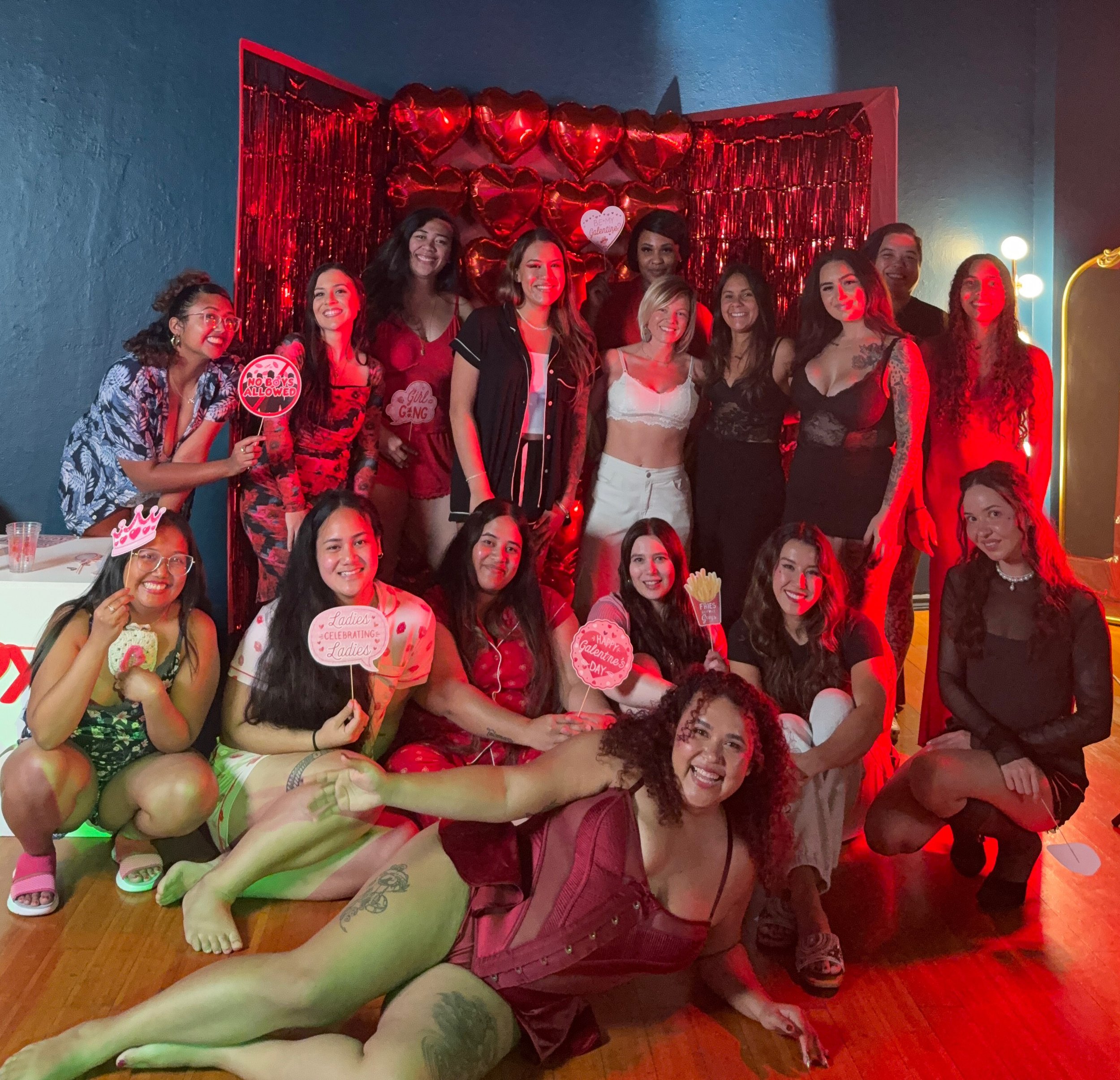 Group of Women in lingerie & PJs at a Galentine's party hosted by JBailon Photography in Honolulu, HI