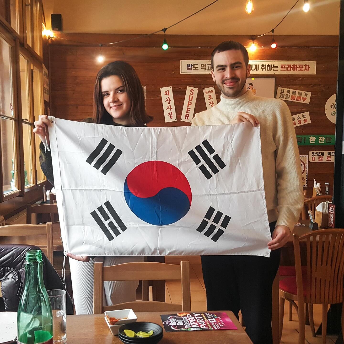 Thank you for celebrating Independence Movement Day with us last Friday~ 🧡🇰🇷

#numaru #prague #praha #korean #koreanfood #jidlo #korejskejidlo #restauracepraha #praguerestaurant #dnesjim  #프라하한식당 #프라하맛집 #프라하