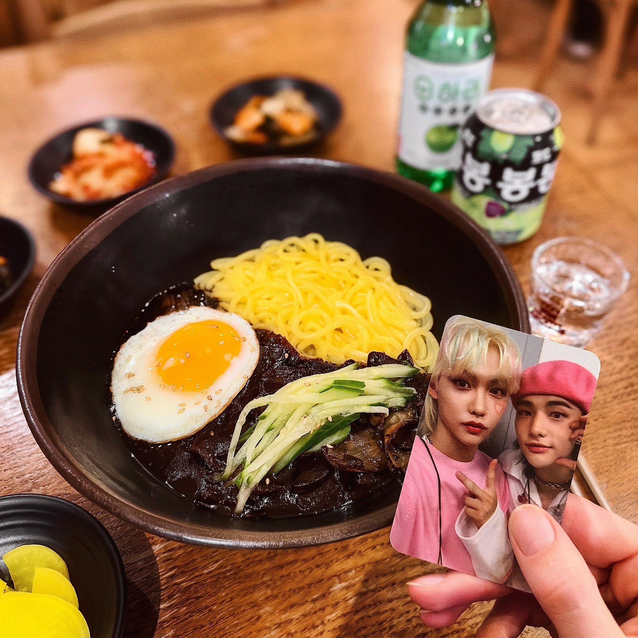 Get a free k-pop photocard every time you visit us for a meal~🧡
 
#kpopcz #prague #praha #korean #koreanfood #jidlo #korejskejidlo #restauracepraha #jjajangmyeon #straykids #skz #praguerestaurant #dnesjim  #프라하한식당 #프라하맛집 #프라하