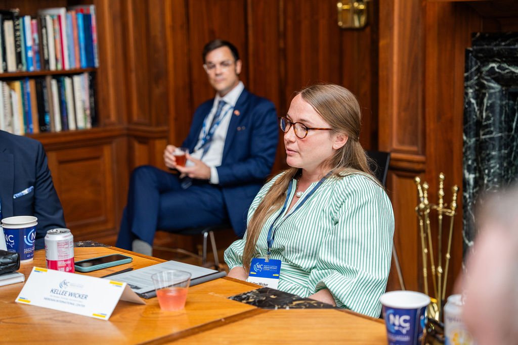 R4B09238.jpg