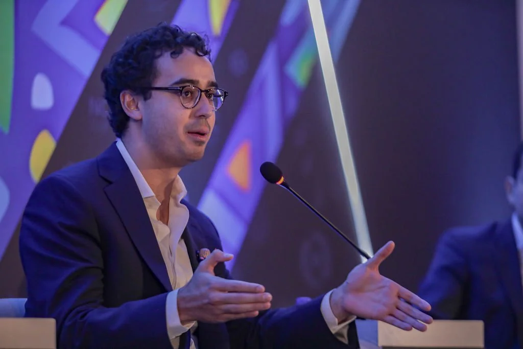 WEF_REV-11.jpg