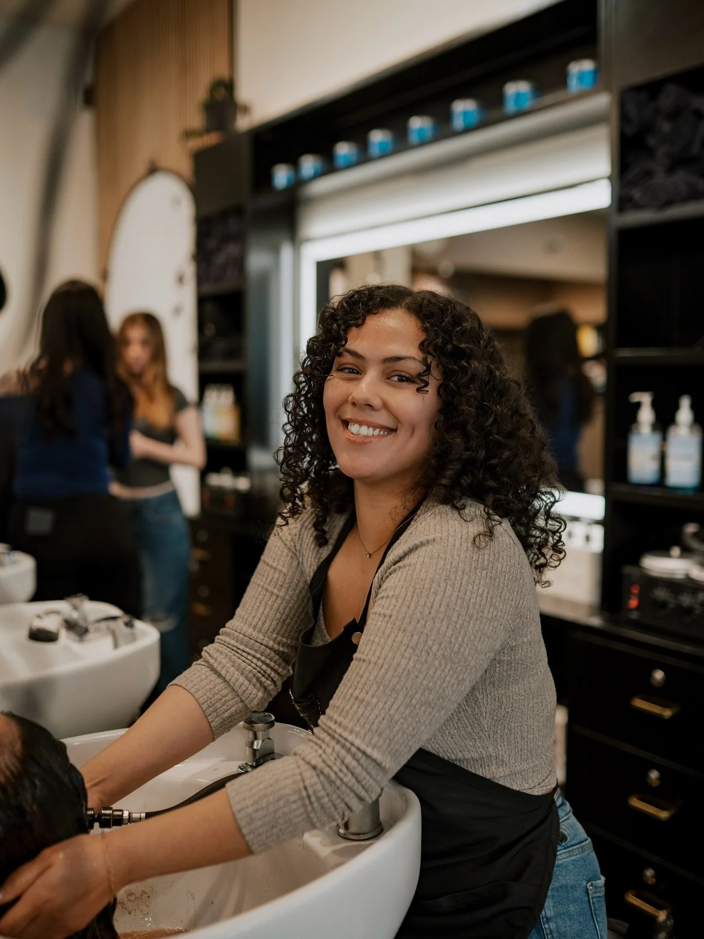 5 Years of Sierra ✨

From gorgeous colors to beautiful, confidence-boosting transformations, @sierraat554 has been making magic at Salon 554 for five amazing years! 💛 

Her artistry, dedication, and passion for her clients continue to inspire us eve