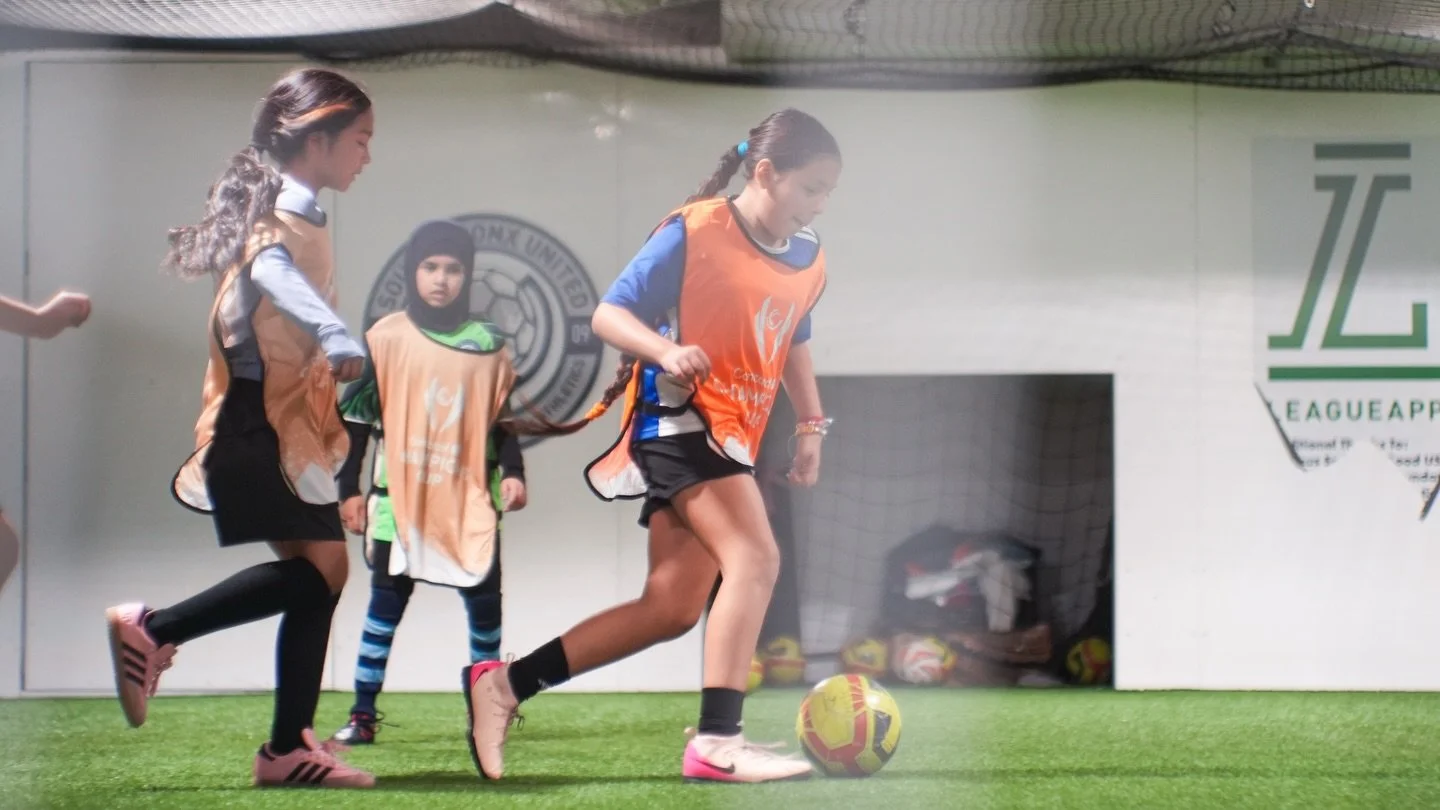 Football for Equality Day at the SBU Clubhouse! Few occasions get the Clubhouse buzzing like FFE Day. We were so impressed with the energy and competitive spirit that everyone brought to the pitch.

Thank you to our partners @sportsbraproject @cloud9