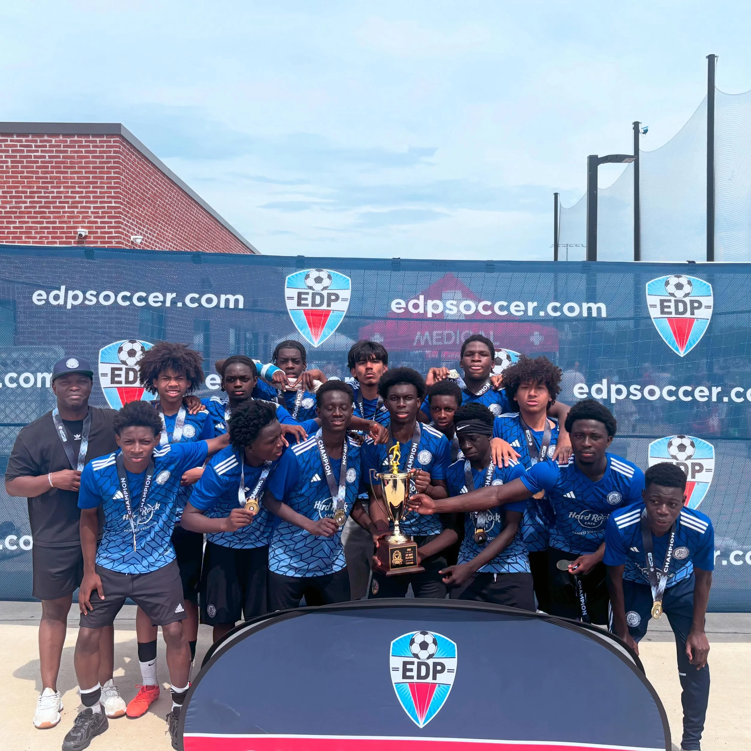 Congrats to the SBU 2009 boys for taking their EDP Boys U17 League with a 4-1 victory!

Great recovery a week after a heartbreaking loss on penalty kicks in the State Cup finals!

#champs #WeAreSBU #fromthebronx #youthsoccer