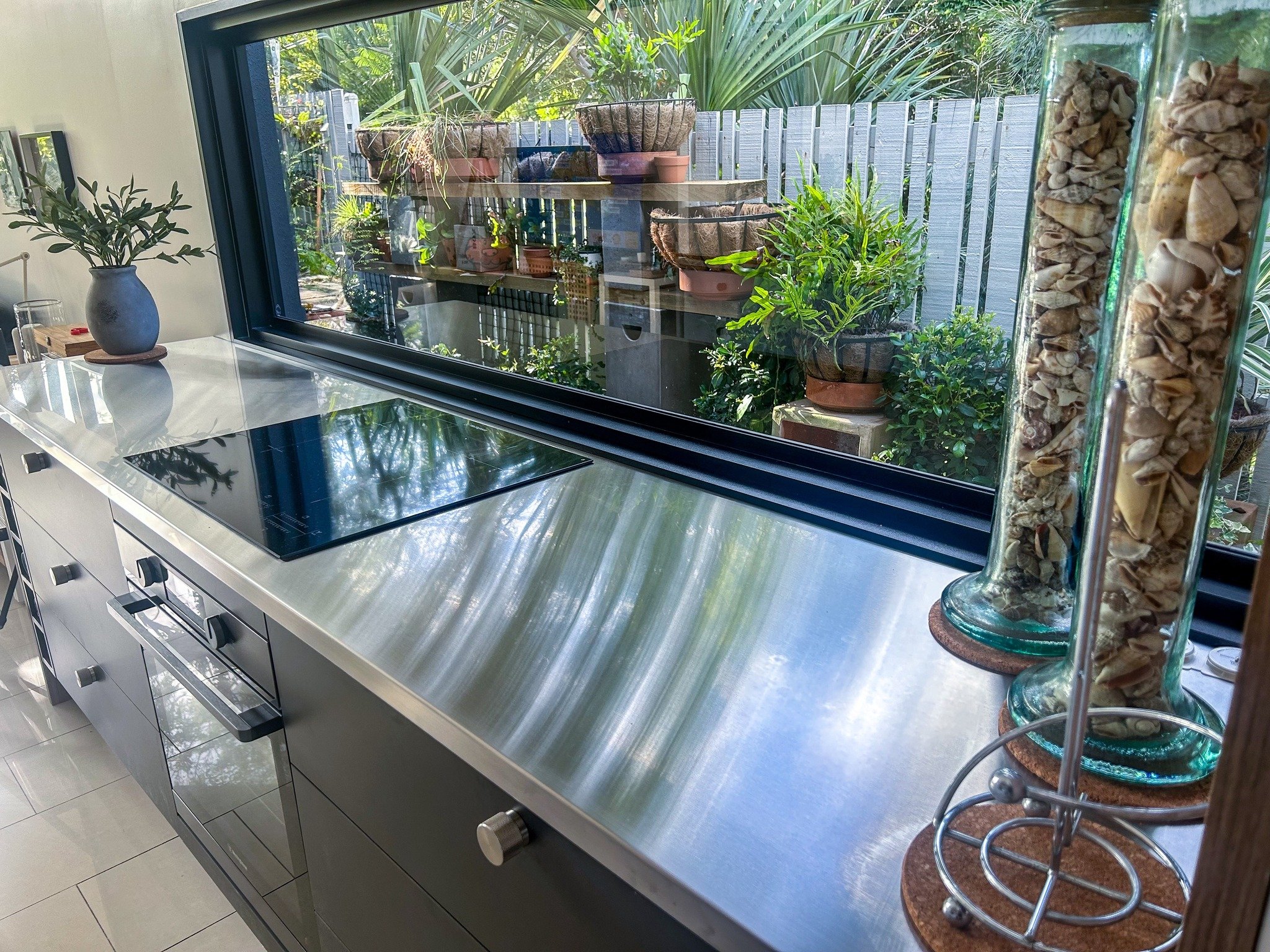 Simple yet effective.. cooktop bench.