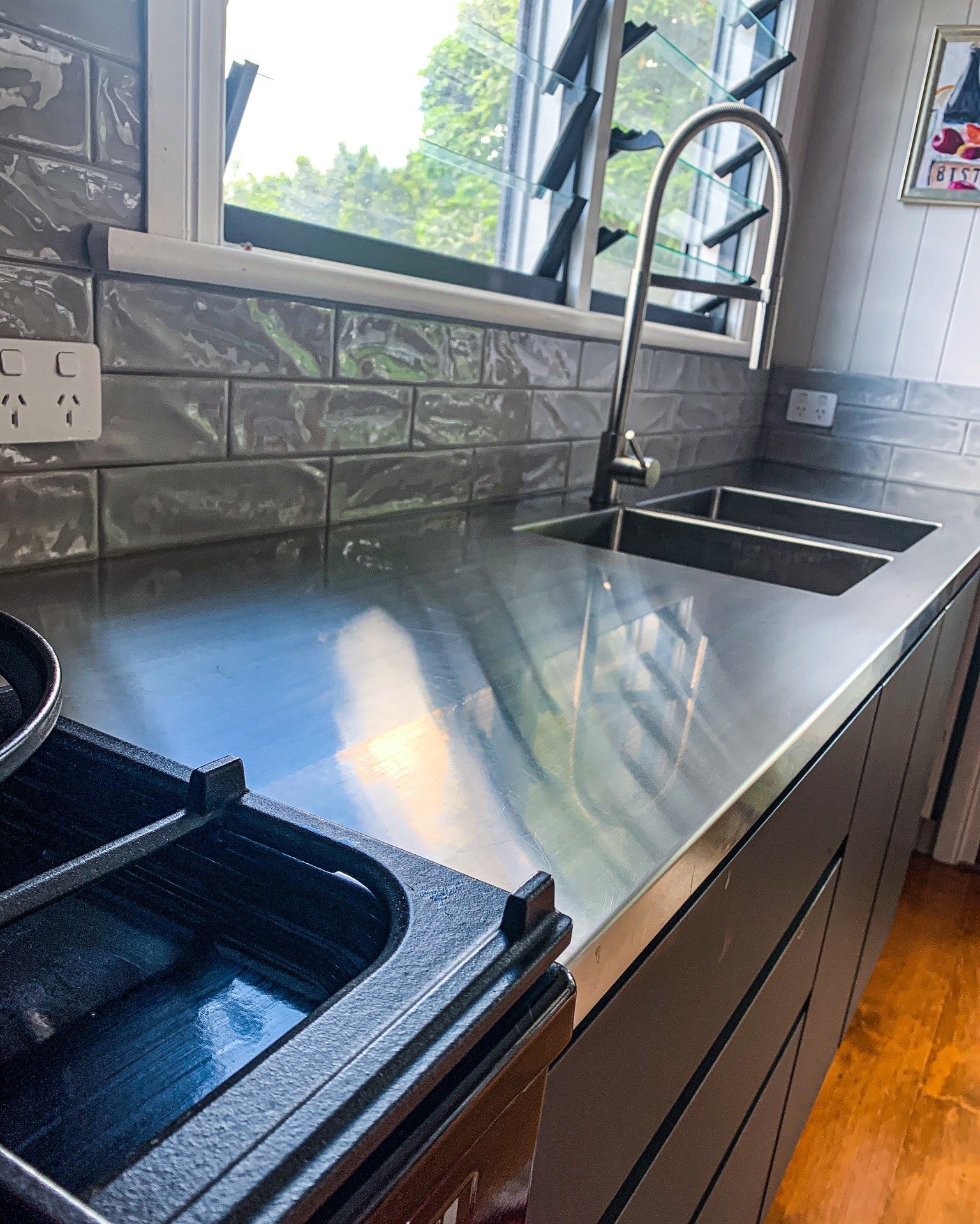 Clean lines. 
A stainless steel kitchen benchtop with integrated sinks at its finest.
www.conceptstainless.com