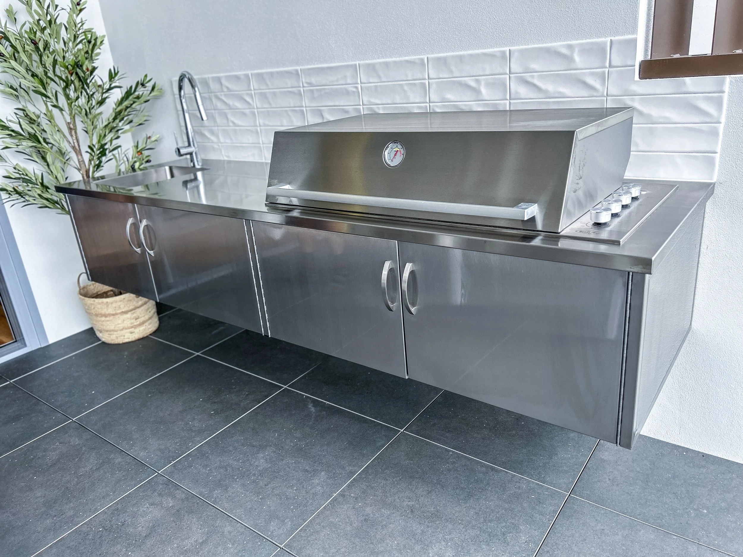 Floating Stainless Steel BBQ Unit