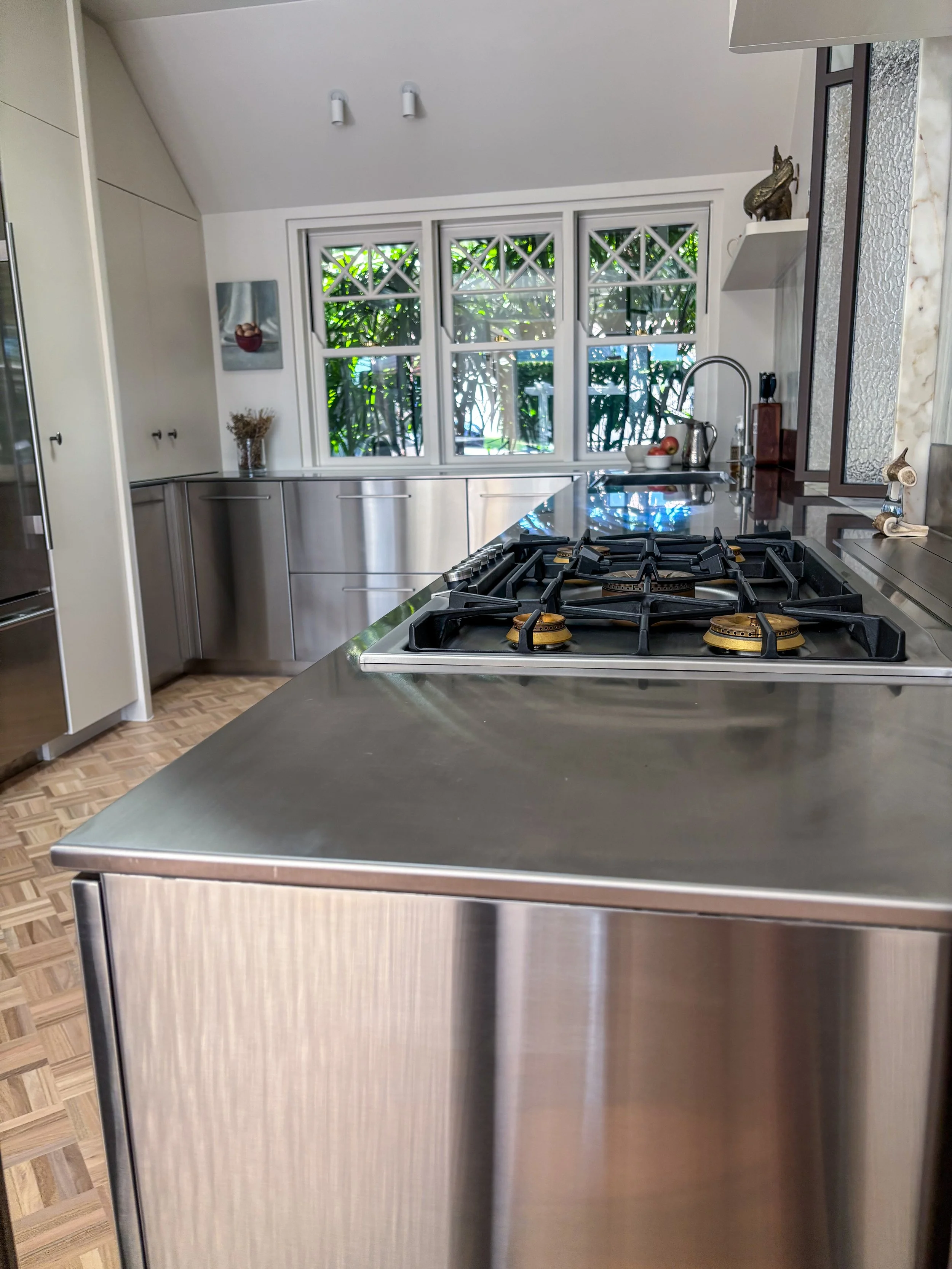 Thin Profile Stainless Steel Benchtop