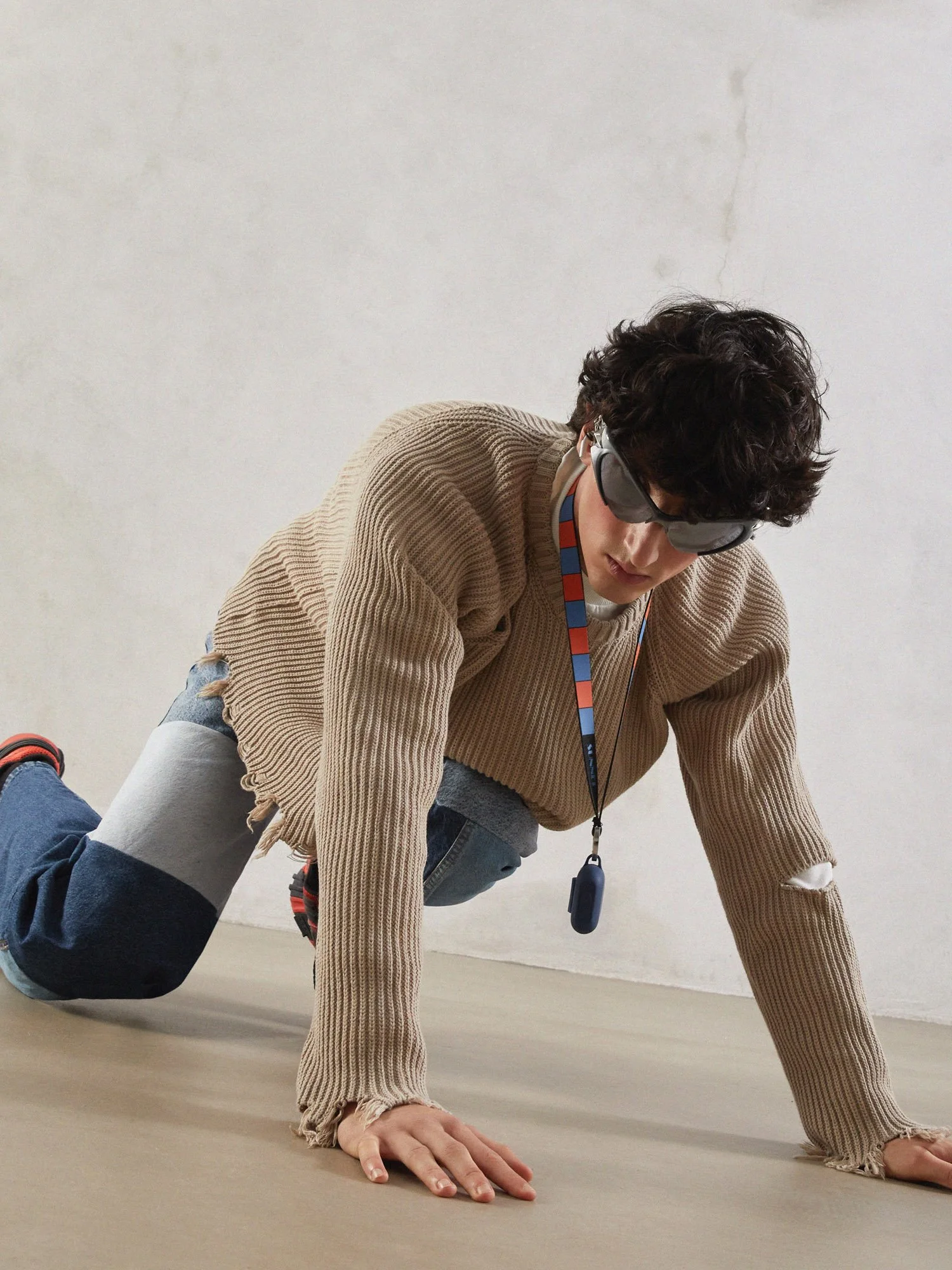 THE COLLECTOR JUMP0521.jpg