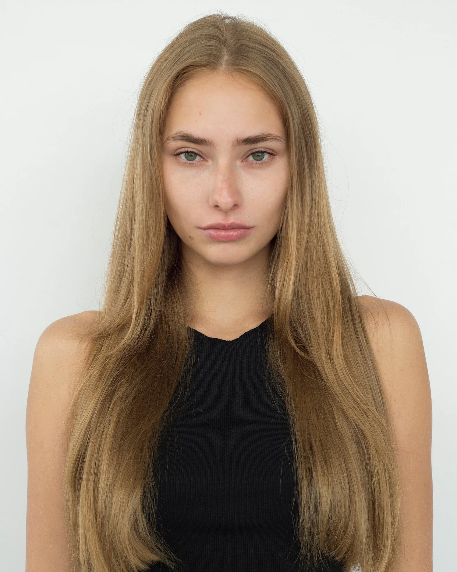 Onlayn külotlu çorapda sperma tomchilari