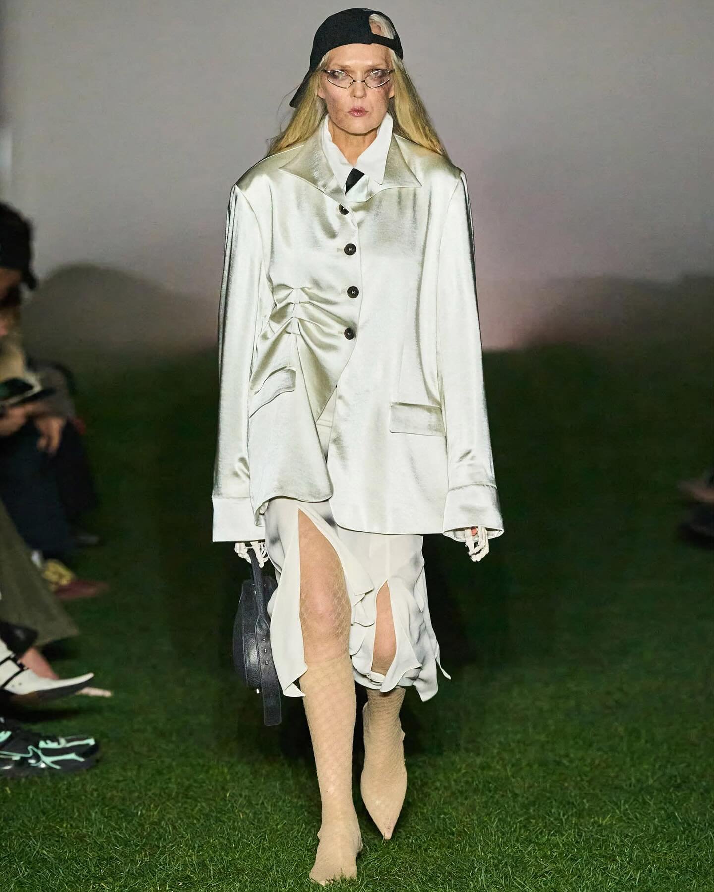 Xena @xenazupanic x Avavav @avavav FW25

#avavav #milanfashionweek #fashionweek #fw25