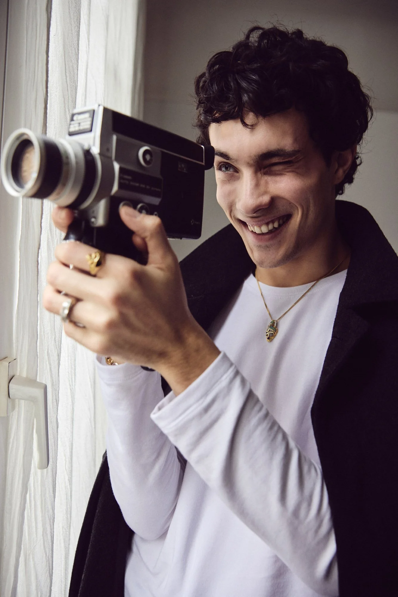 LEANDRO_PARIS_FEB24_08.jpg