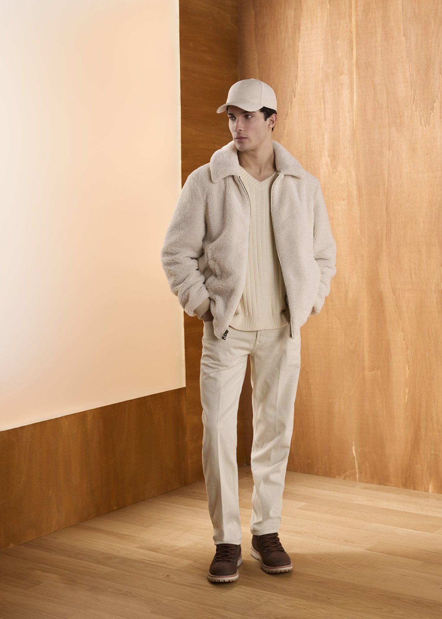 LOOK_13_0333.jpg