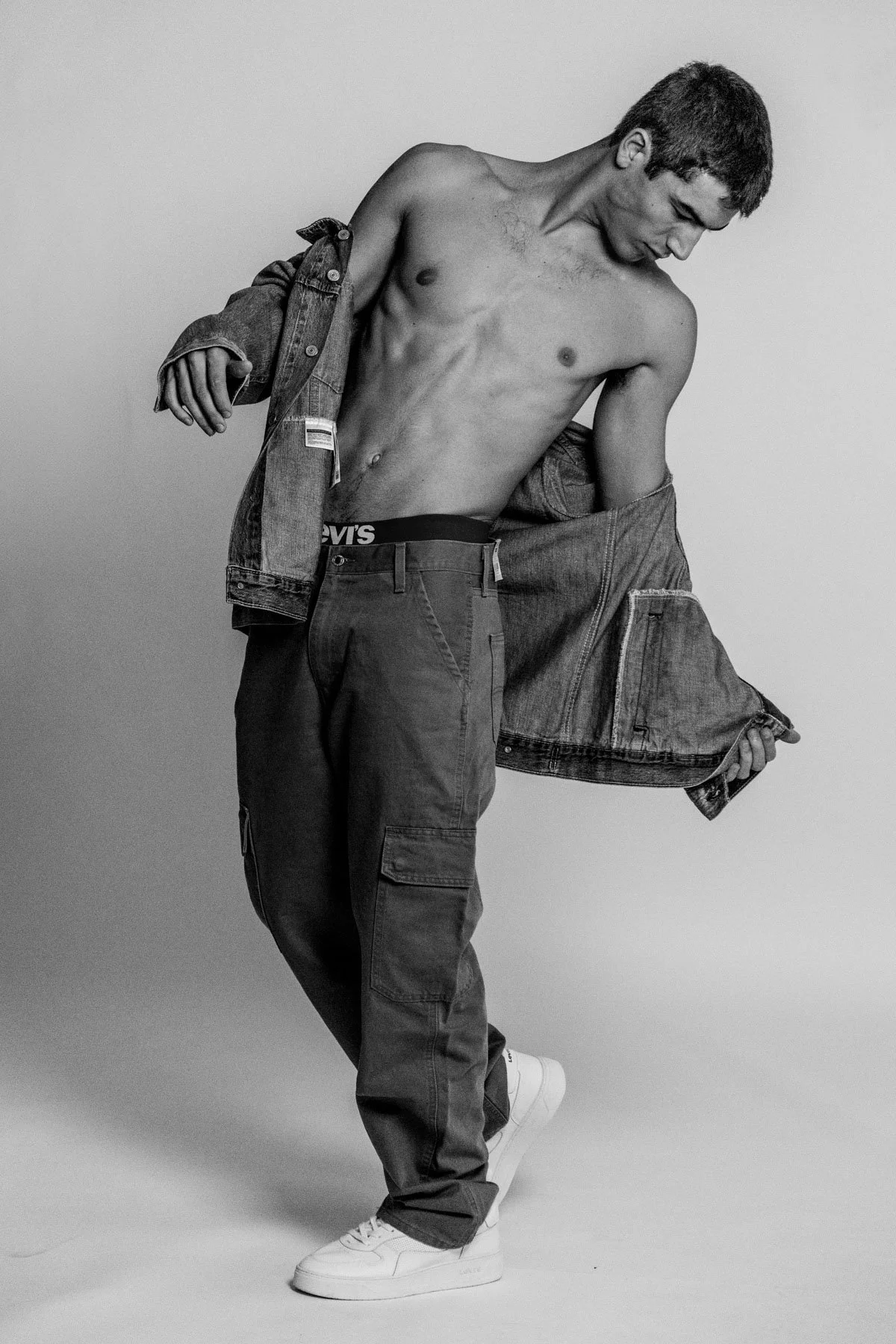 01-Alessandro-Levi's -FerrariFrancesca-005.jpg