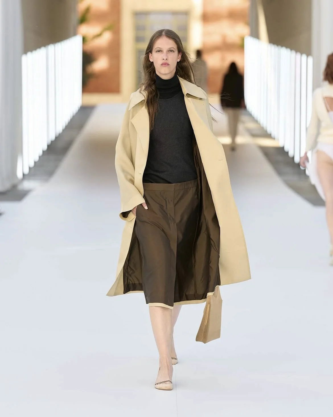 POLIMODA BIANCA ISPAS SS27.jpg