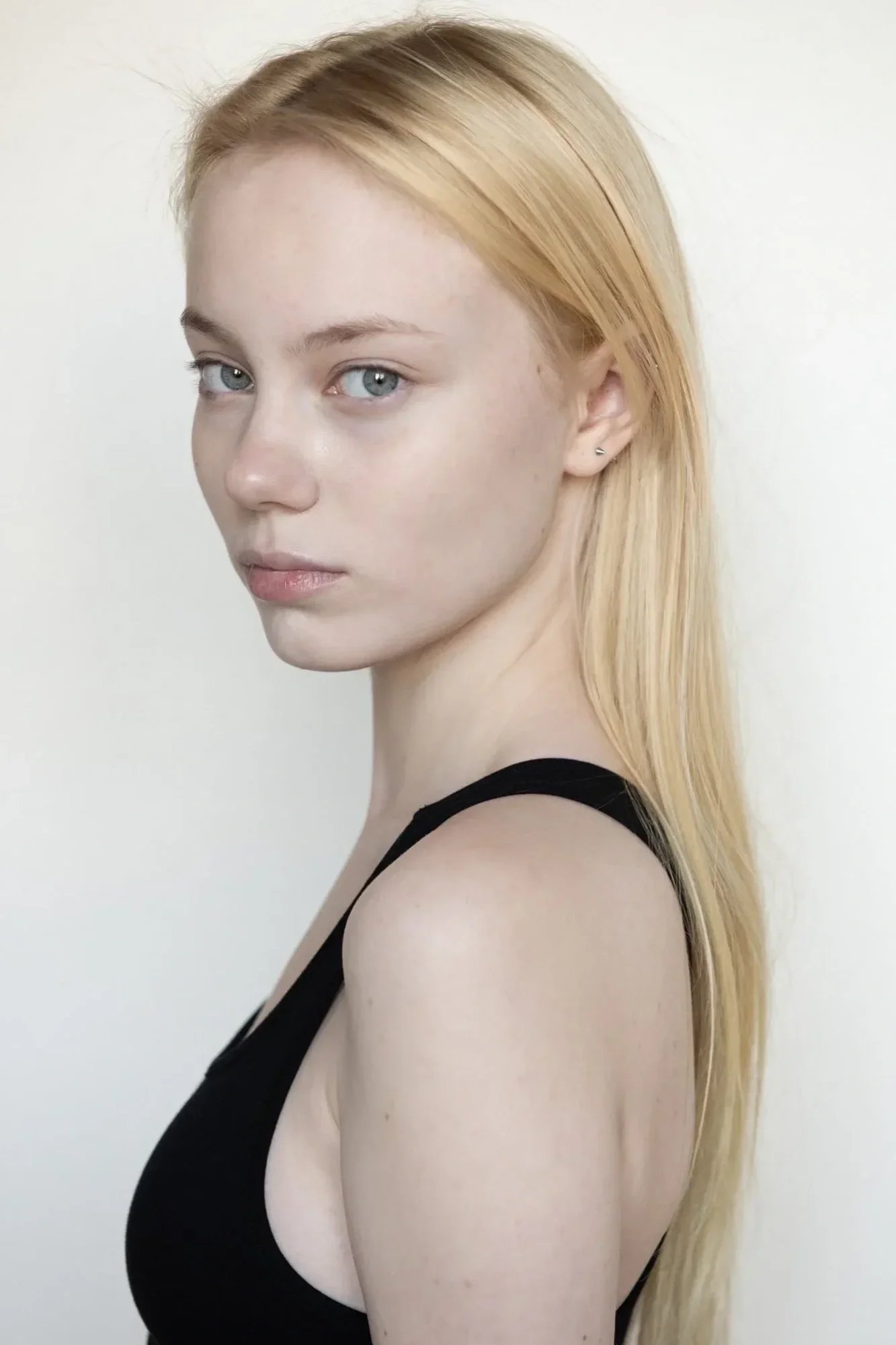 MILANA.jpg.webp