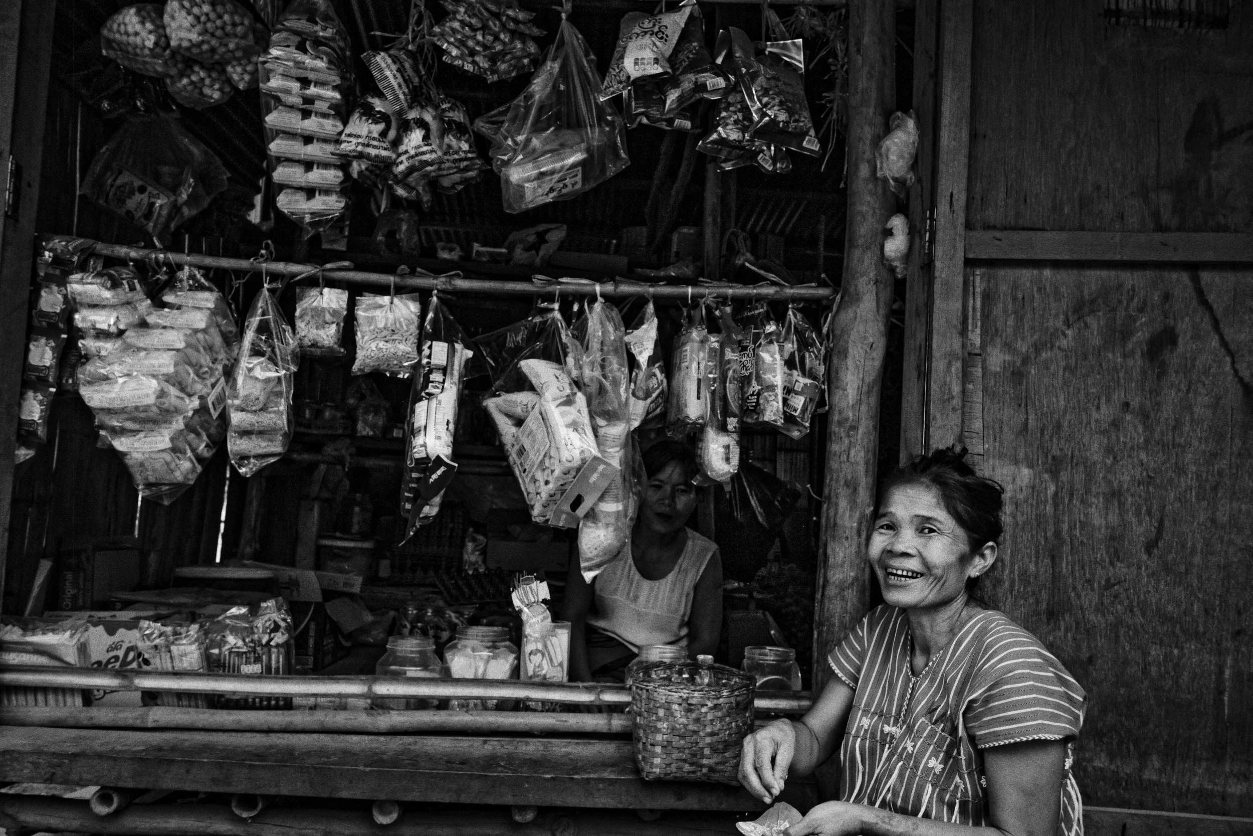 4380Myanmar26BW.jpg