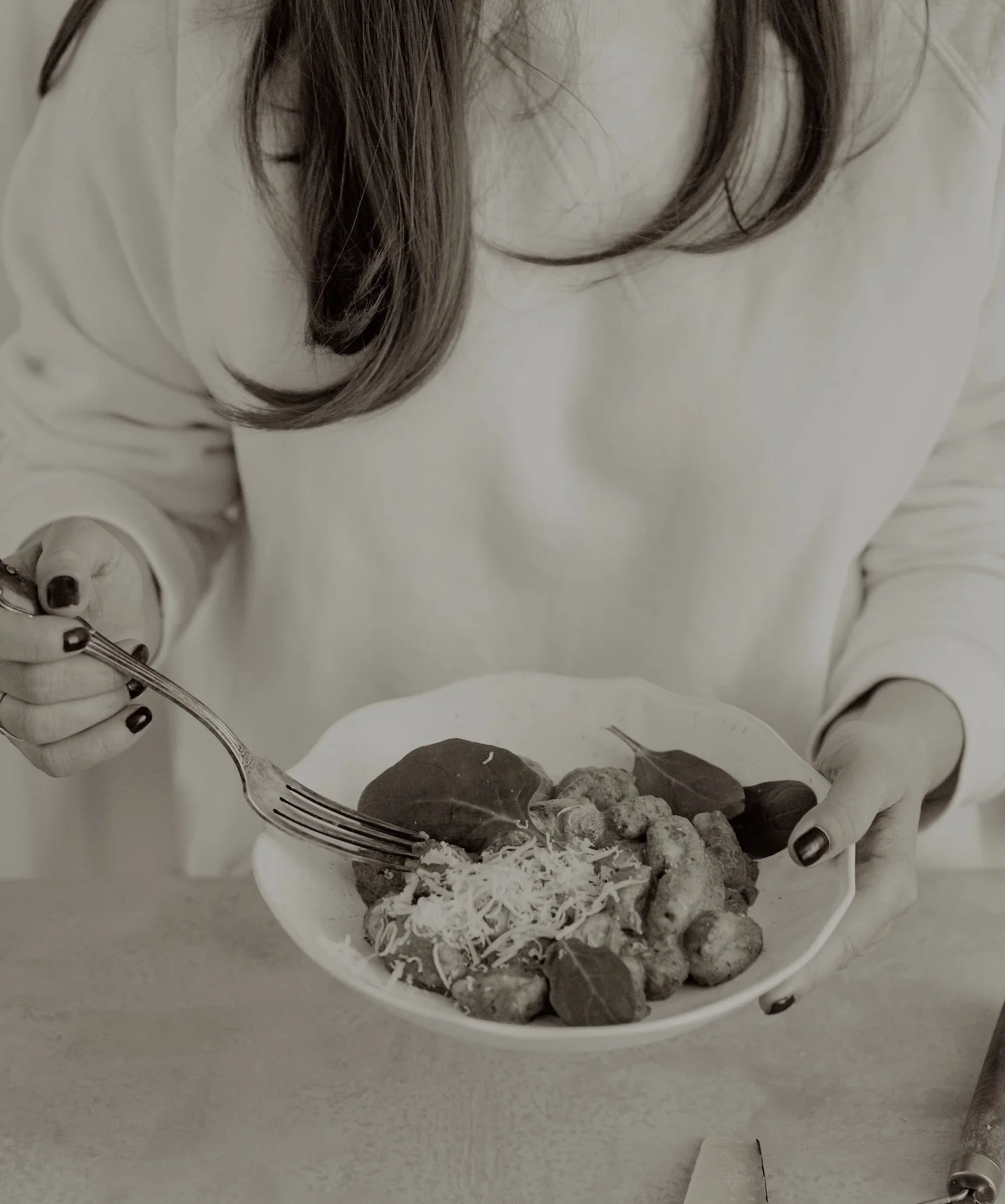 The Silent Shift: Understanding Perimenopause Through TCM and Western Lenses