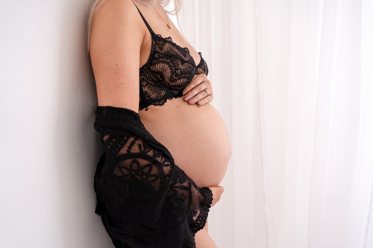 Maternity Photographer in Dundee &amp; Angus