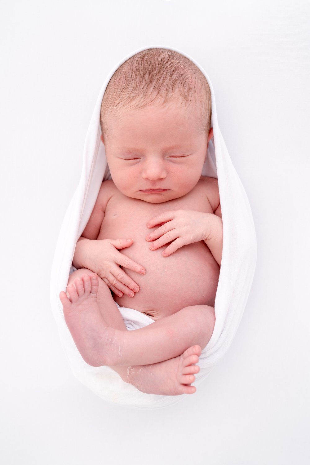 A newborn session from snuggle to snooze (24).jpg