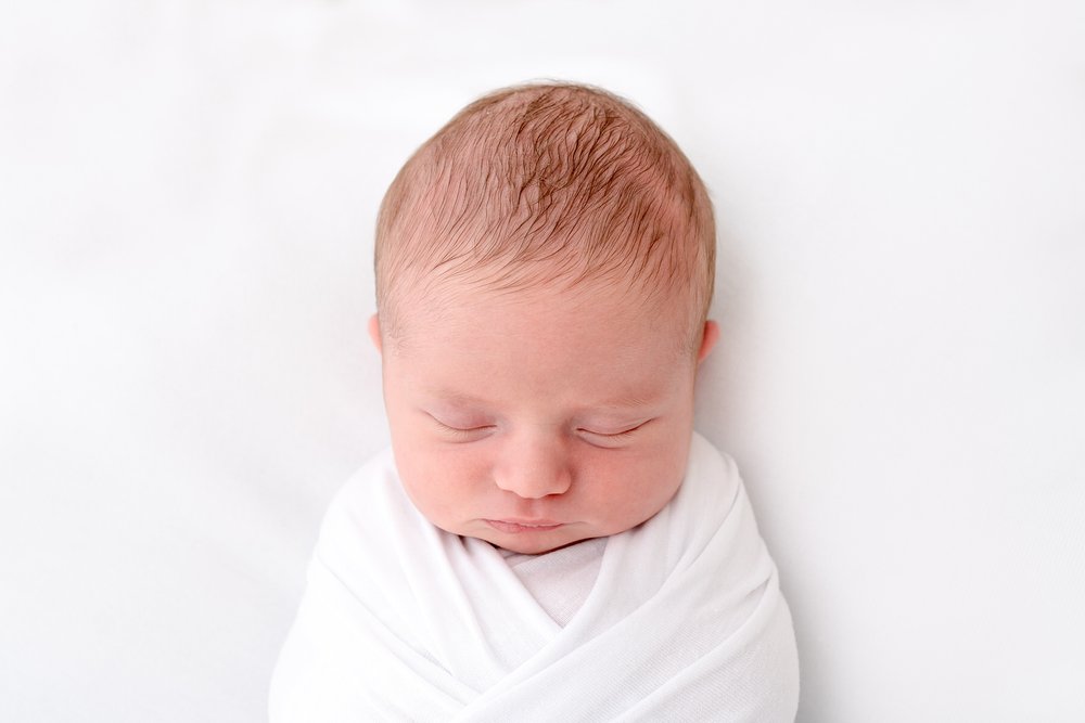 A newborn session from snuggle to snooze (37).jpg