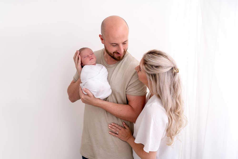 A newborn session from snuggle to snooze (69).jpg