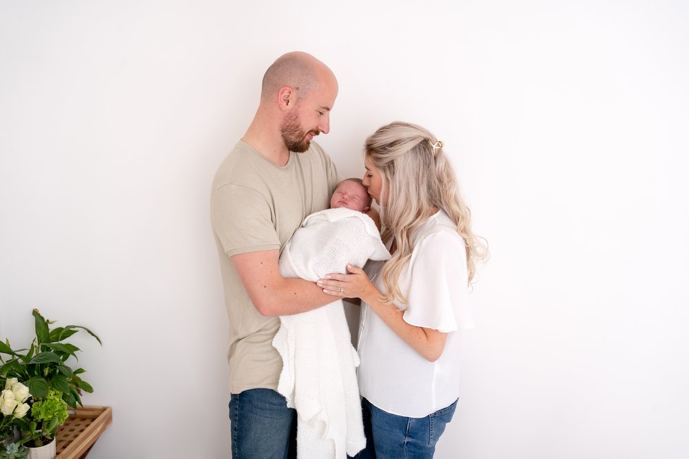 A newborn session from snuggle to snooze (84).jpg