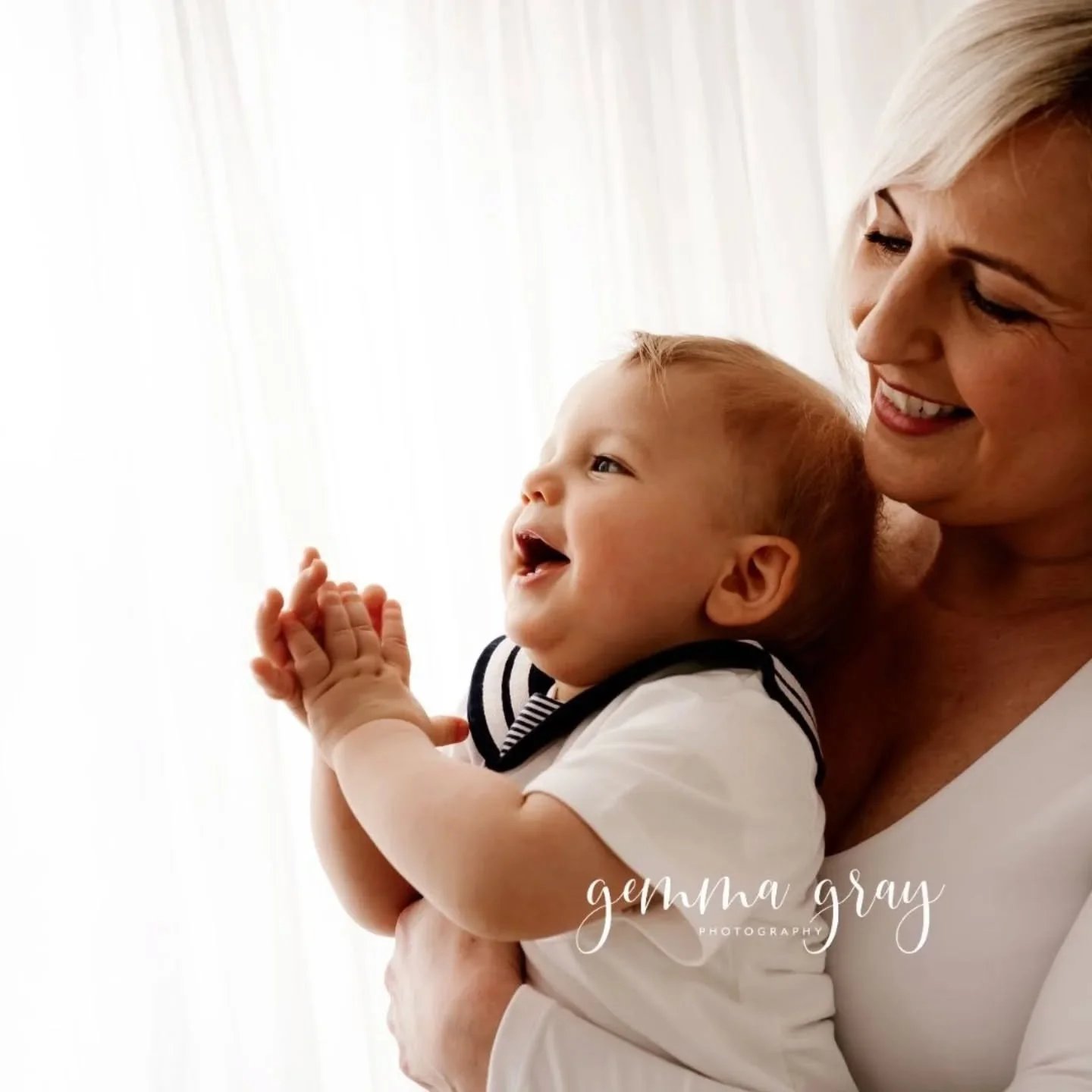 Did your little one bum shuffle? 

This wee man was the cutest little bum shuffle and he was super speedy too! 

It's always so lovely seeing babies one year on from their newborn session. 🤍🤍
