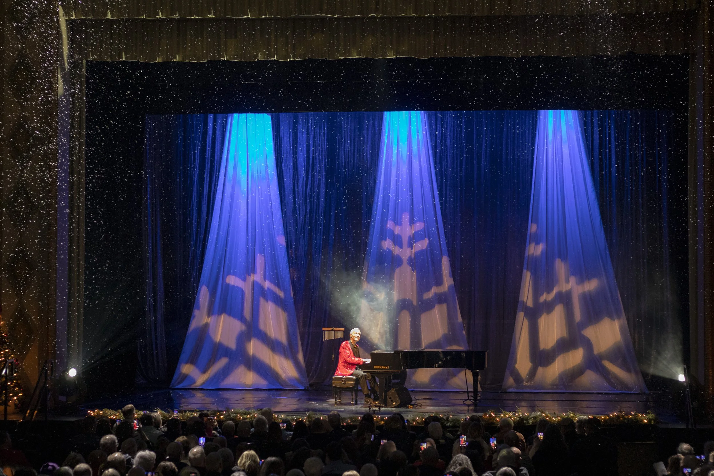 Jim Brickman (Stagehand, House Electrician)