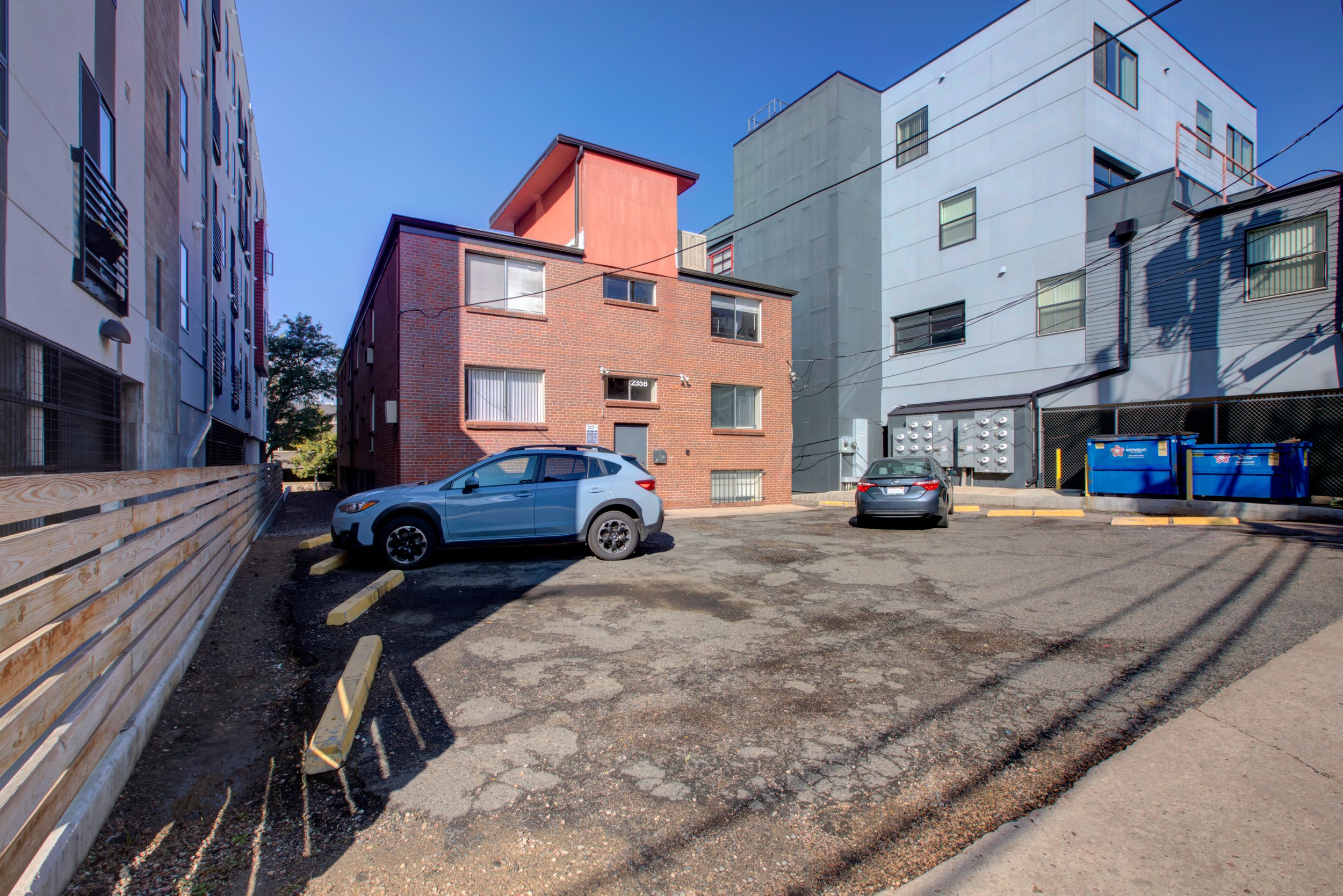 2358SUniversityBLVD_Exterior_0010.jpg