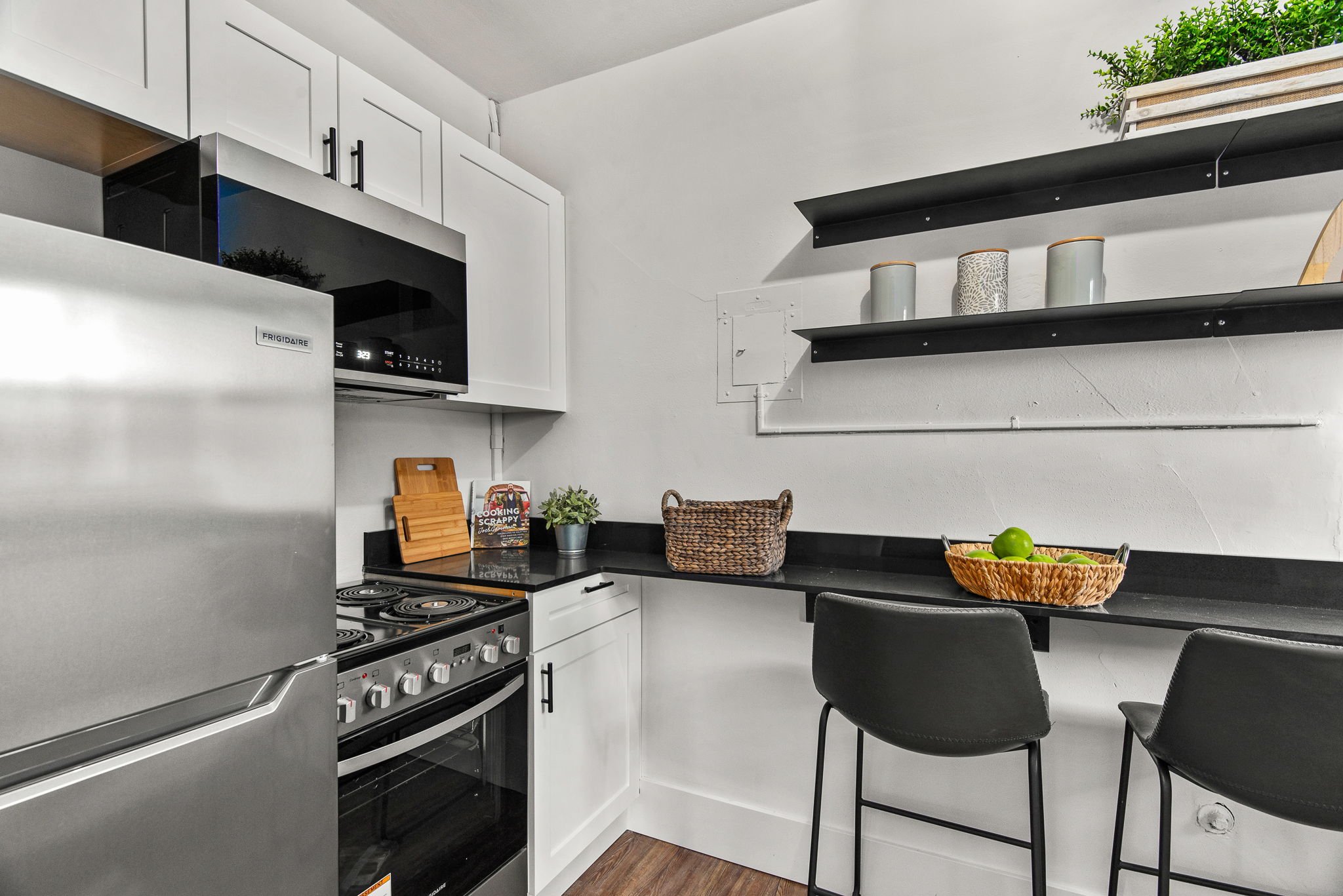 9-web-or-mls-2632 Rucker Ave 32-9.jpg