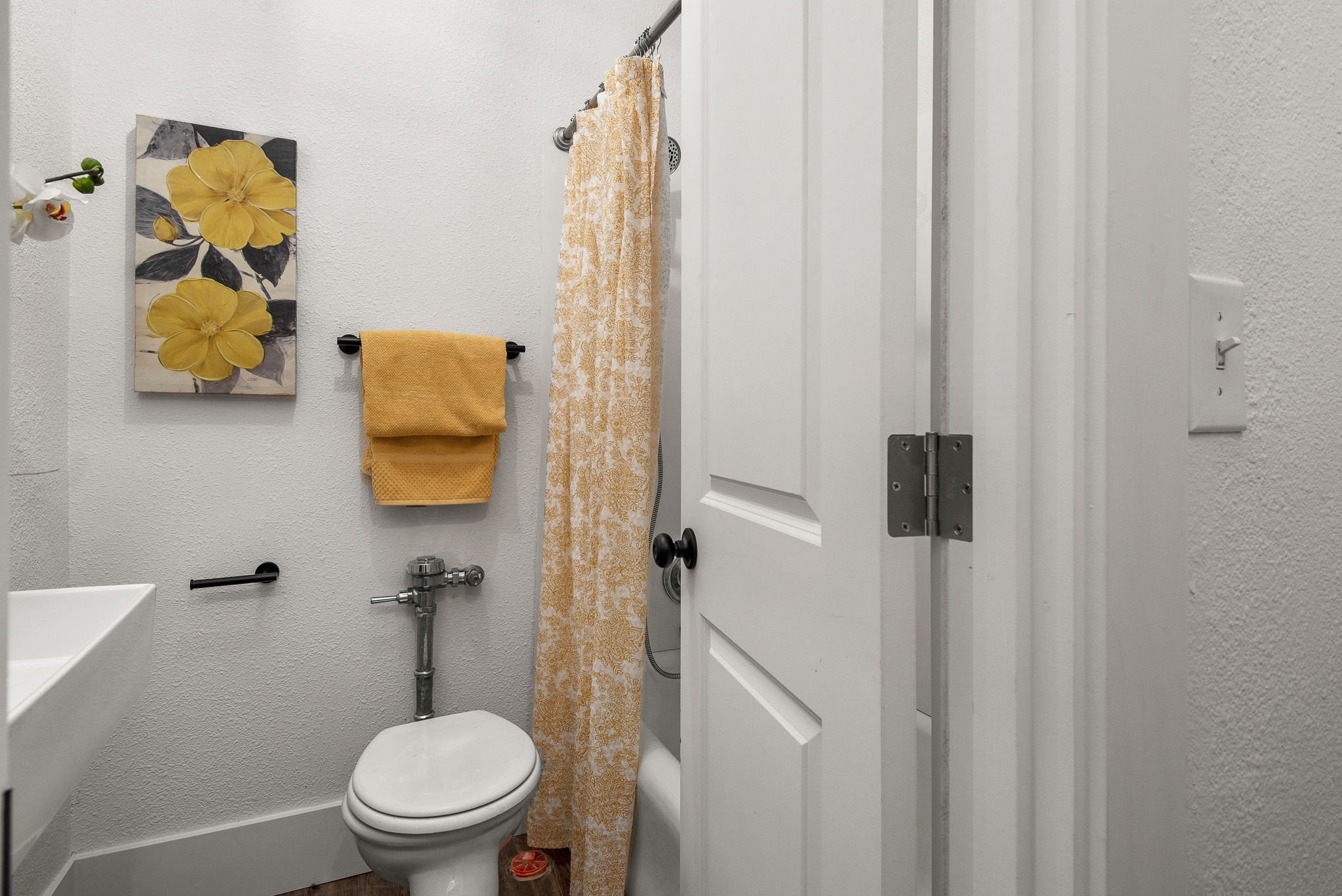 18-web-or-mls-2632 Rucker Ave C-18.jpg