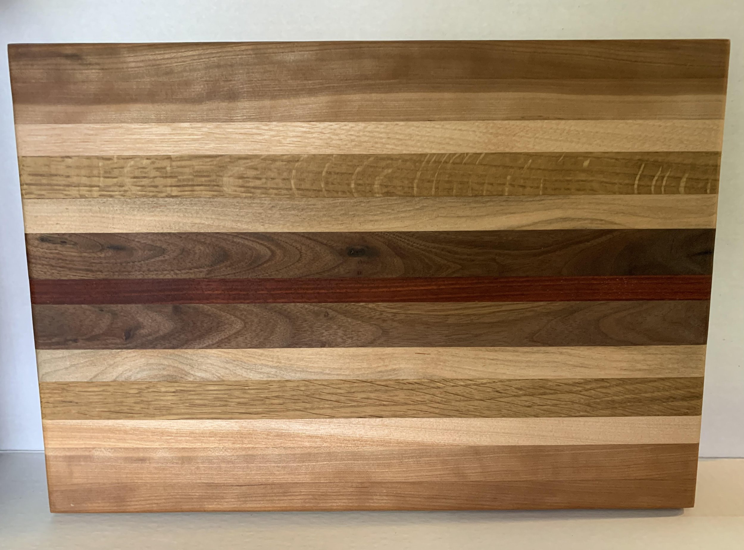 Deluxe Side Grain Cutting Board