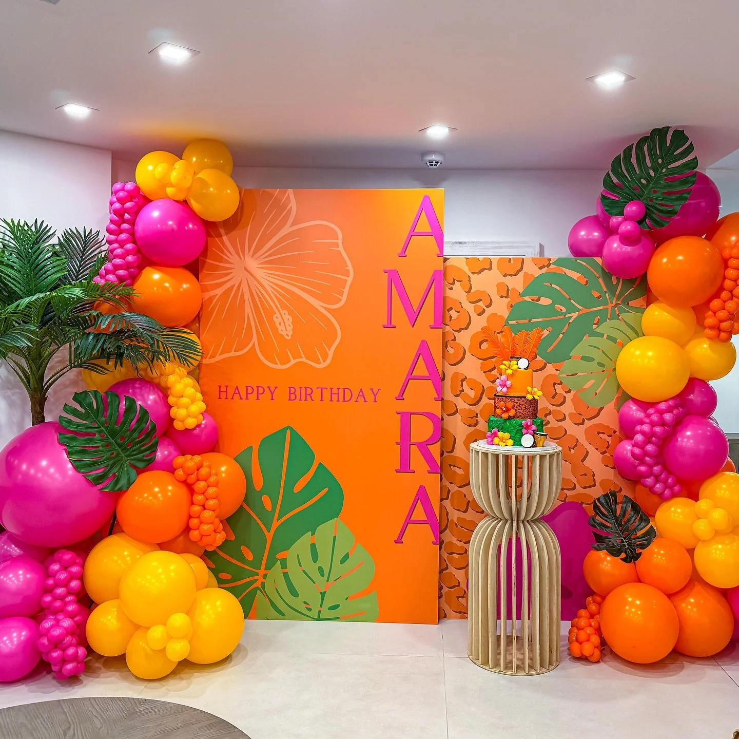 🌺🌴💛
.
.
.
#events #karolg #miamievents #eventplanner #tropicoqueta